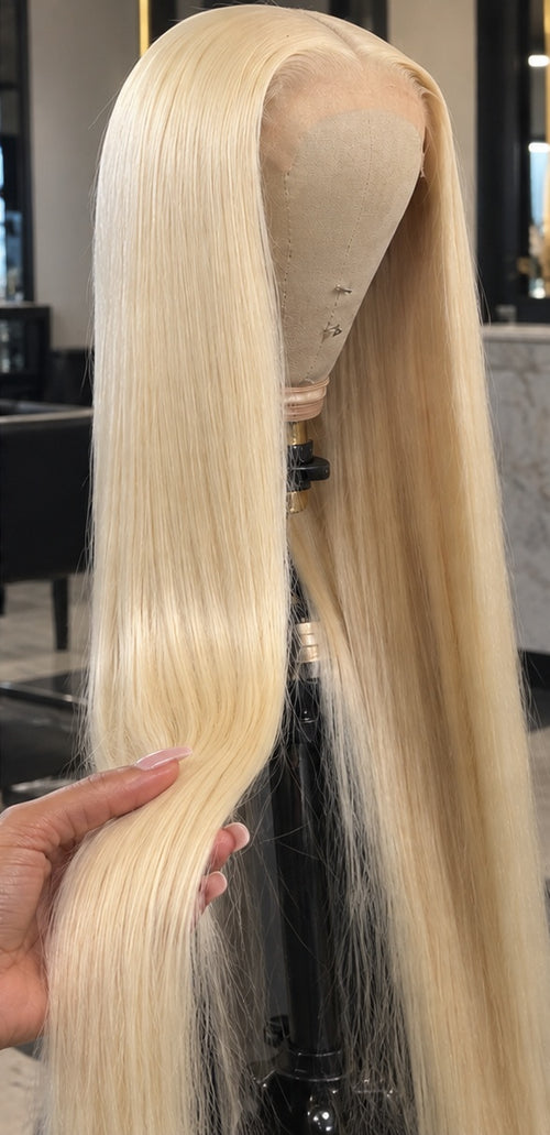 BLONDE !